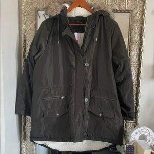 New Look Dark Green Utility Jacket with Faux Fur Hood 1X